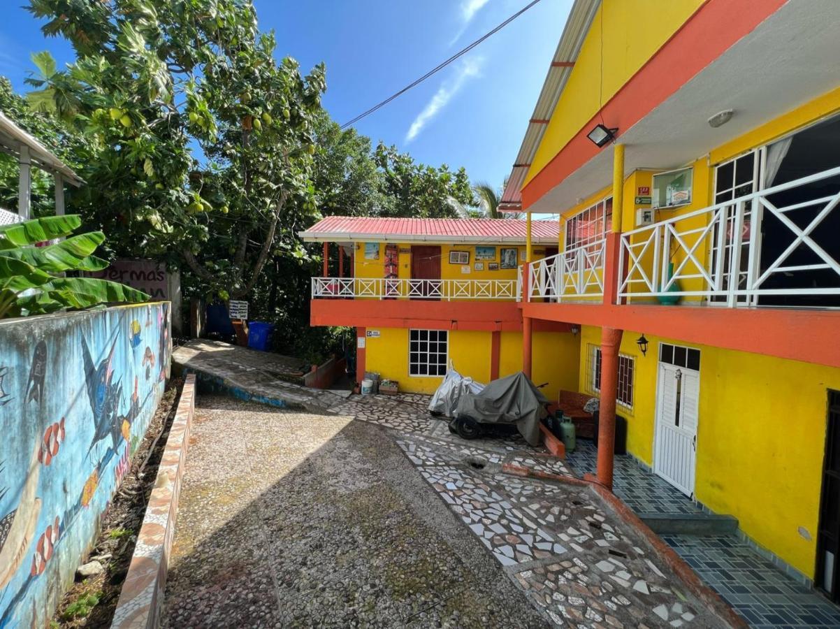 Posada Nativa Derma´S Inn San Andrés Exterior foto